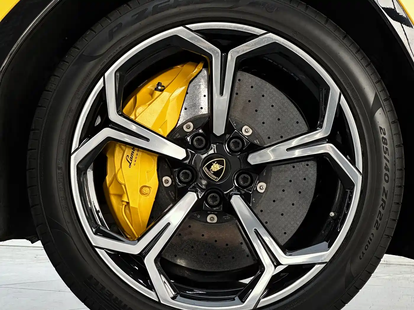 Lamborghini Urus 2021 4.0T V8 фото 8