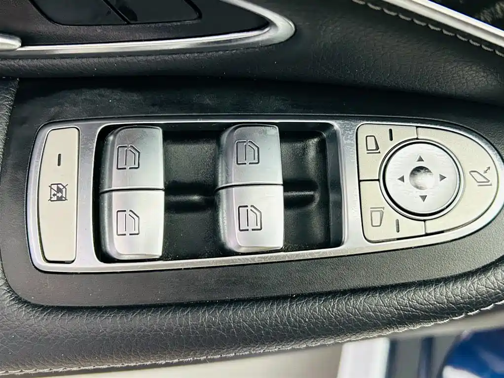 Mercedes-Benz C-Class 2016 C 200 L Sport фото 18