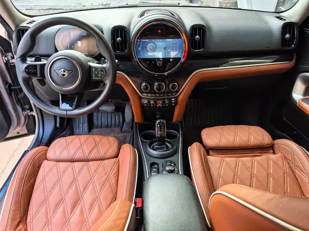 MINI COUNTRYMAN 2022 2023 Facelift 2.0T COOPER S ALL4 Connoisseur