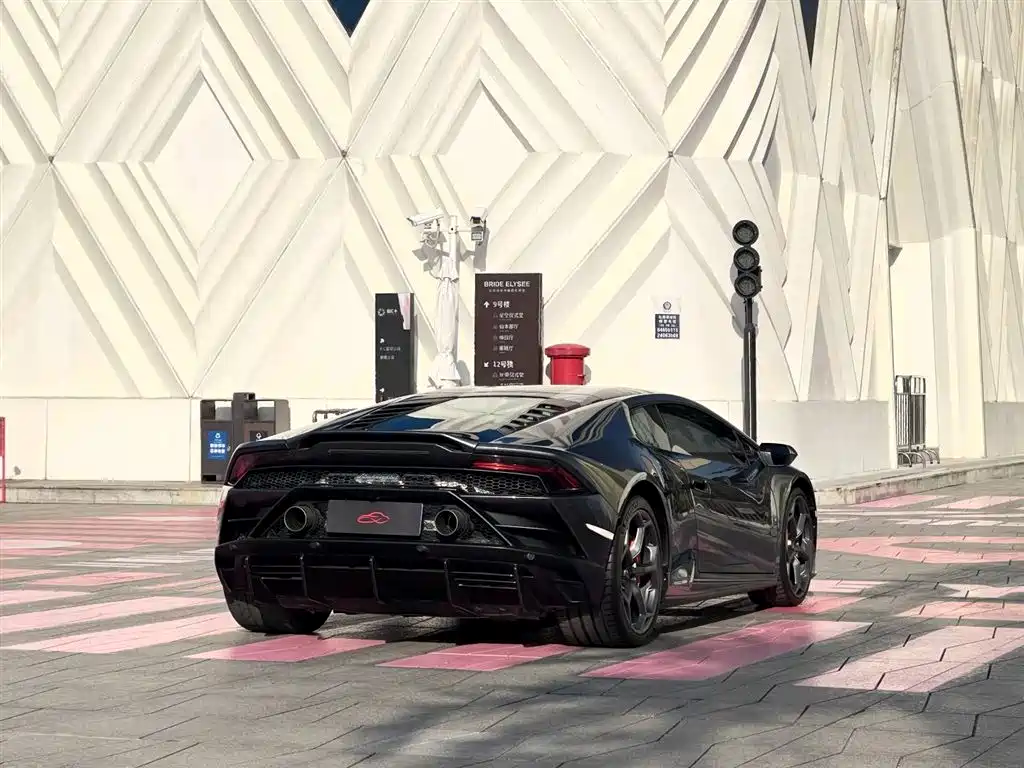 Lamborghini Huracán 2019 Huracán EVO фото 4