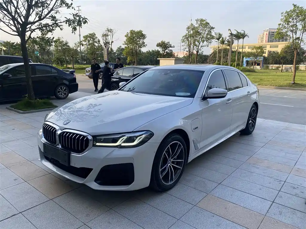 BMW 5 Series New Energy 2022 Facelift 535Le M Sport Package