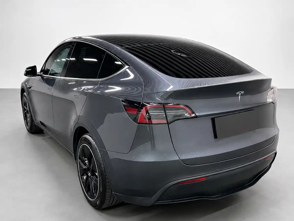 Фото 9 - Tesla Model Y