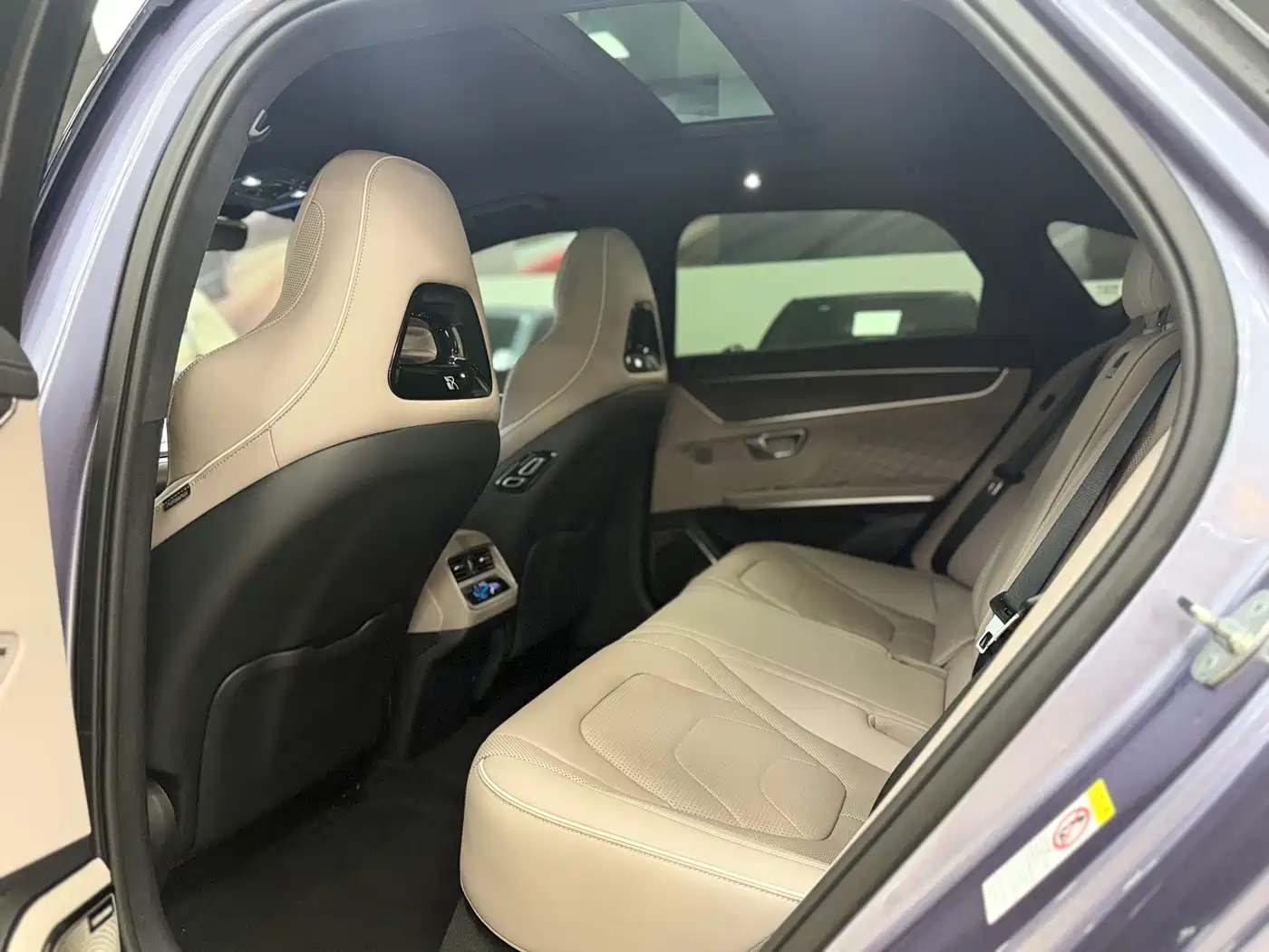 BYD Han 2024 EV Glory Edition 610KM AWD Celestial Eye Smart Driving фото 10