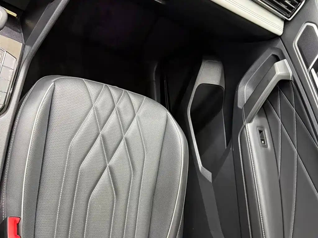 Volkswagen Tiguan L 2023 280TSI 2WD Trend Limited Edition фото 13