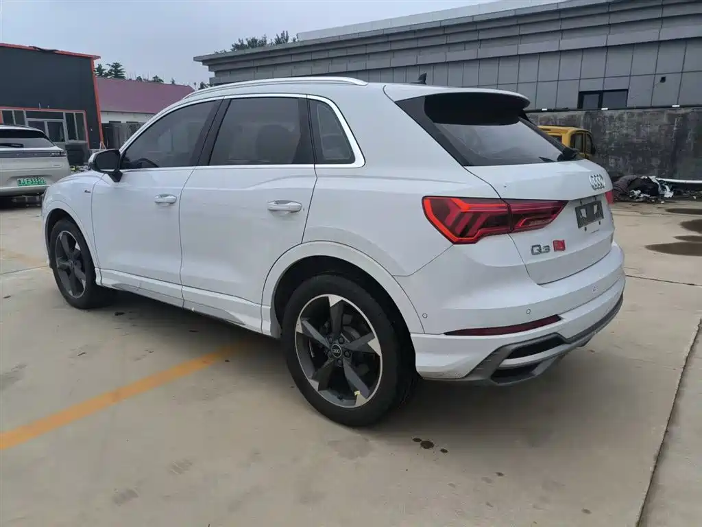 Audi Q3 2022 35 TFSI Fashion Dynamic фото 11