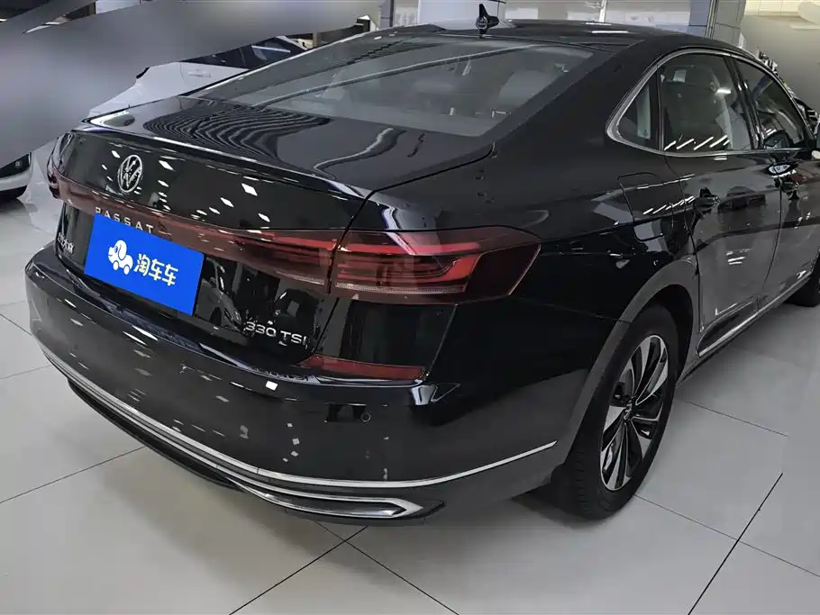 Volkswagen Passat 2023 330TSI Starlight Elite Edition фото 3