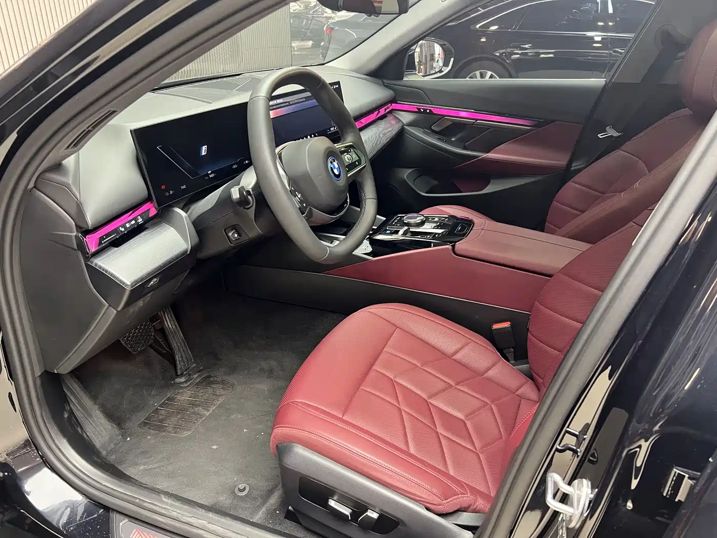 BMW i5 2024 eDrive 35L Luxury Package фото 8