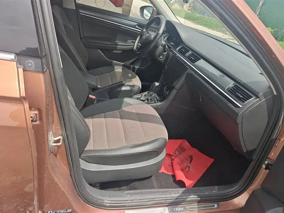 Volkswagen C-TREK 2018 230TSI DSG Comfort фото 8