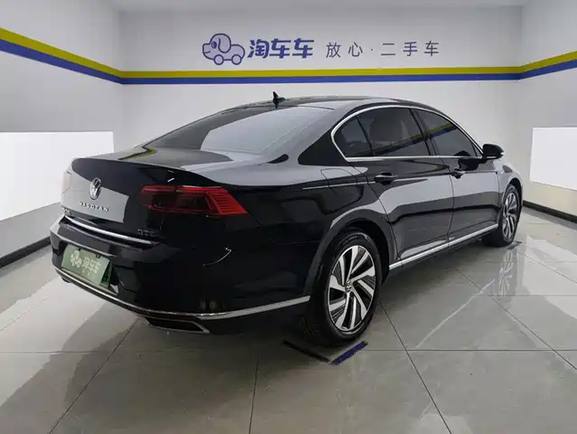 Volkswagen Magotan GTE Plug-in Hybrid 2022 GTE Luxury — фото 3
