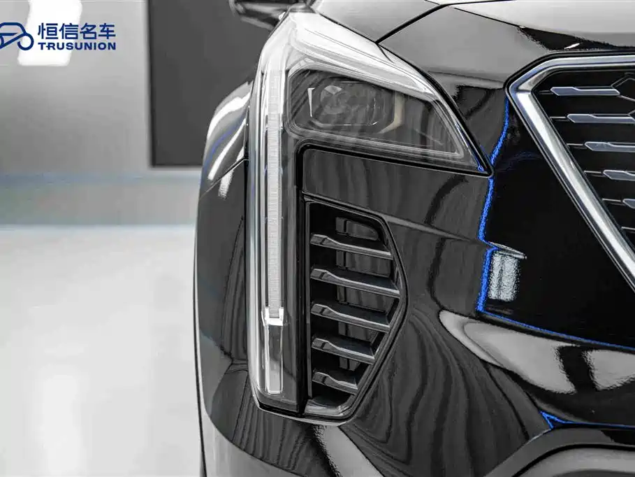 Cadillac XT4 2021 28T FWD Premium Edition фото 10