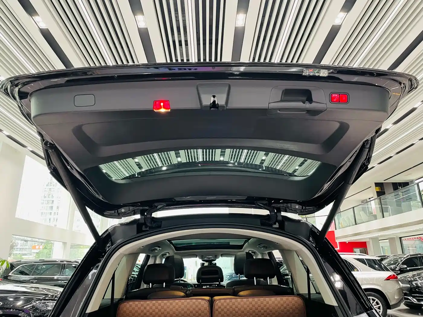 Mercedes-Benz GLS 2023 GLS 450 4MATIC Fashion Edition фото 22