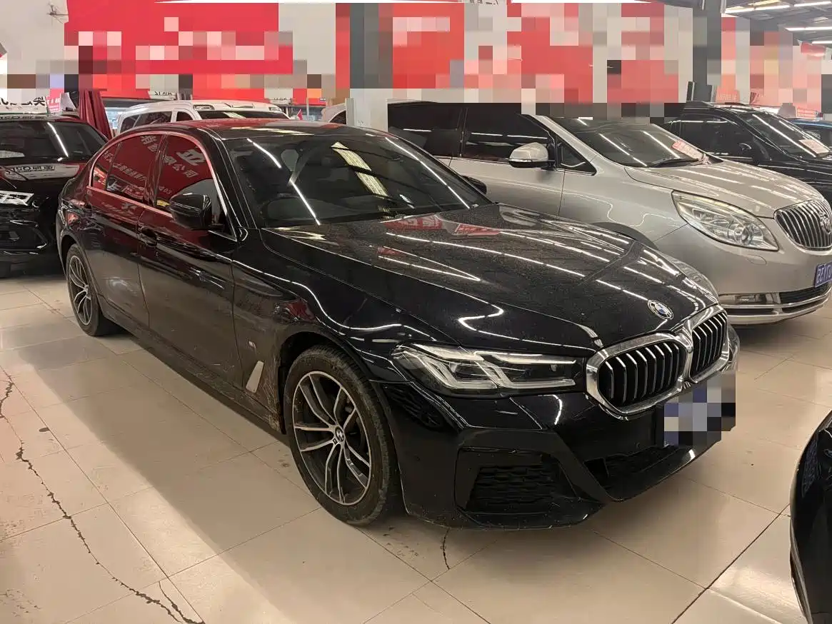 BMW 5 Series 2021 525Li M Sport Package фото 3