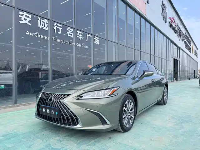 Lexus ES 200, Совершенство