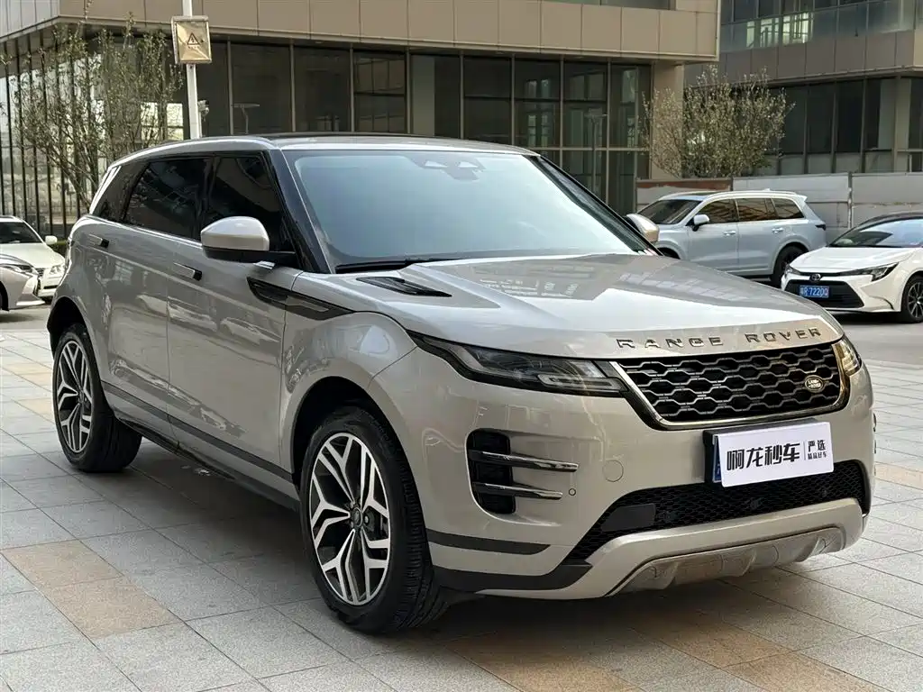 Land Rover Range Rover Evoque 2023 Range Rover Evoque L 249PS Luxury Edition фото 5