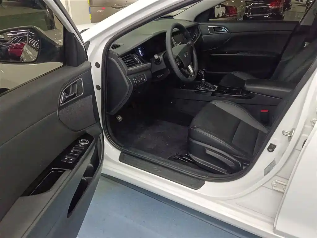 Hyundai Mistra 2017 1.8L Automatic Smart GLS (China V) фото 12