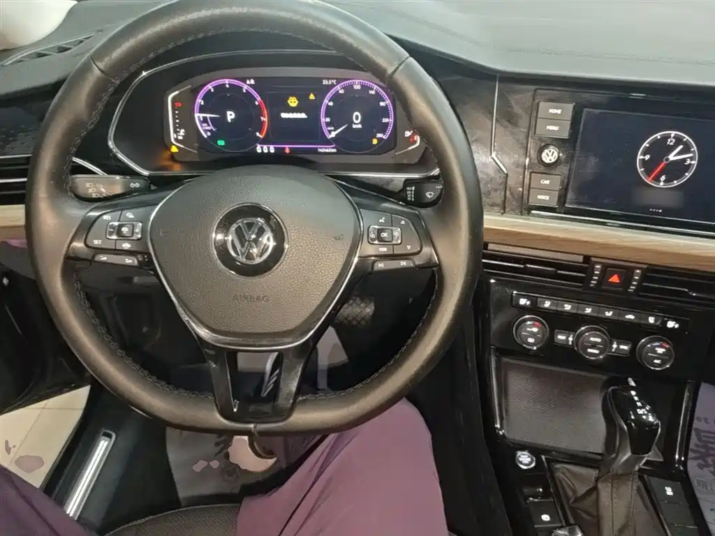 Volkswagen Passat 2019 330TSI Luxury Edition China VI фото 10