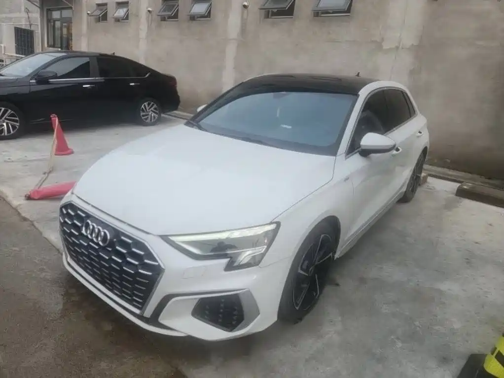Audi A3 2023 Facelift Sportback 35 TFSI Fashion Sport