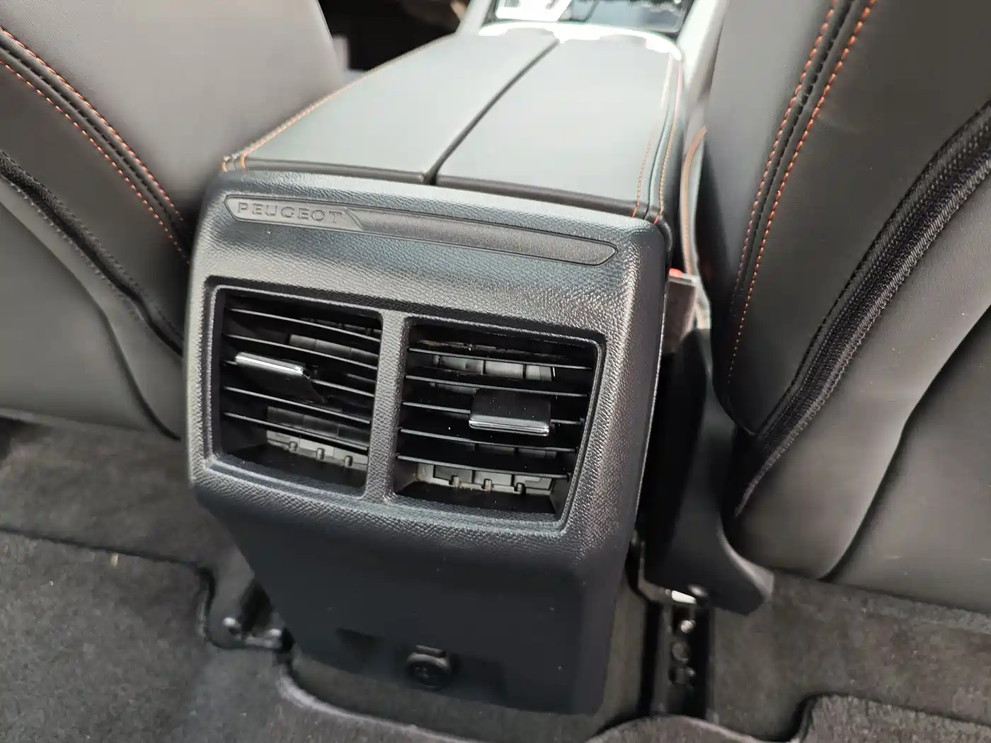 Peugeot 508 2022 508L 400THP PureTech Driving Control Edition фото 16