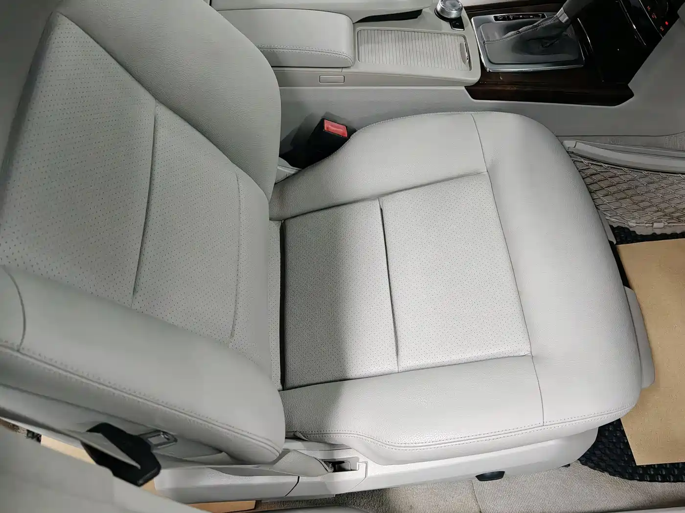 Mercedes-Benz E-Class 2011 E 200 L CGI Elegance фото 12