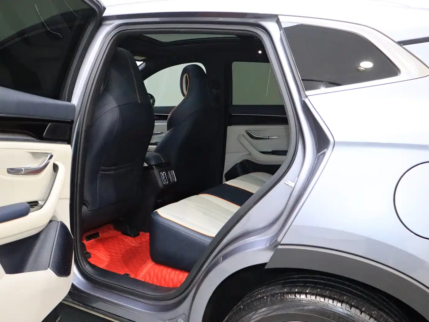 BYD Song PLUS PHEV 2021 EV Premium Model фото 13