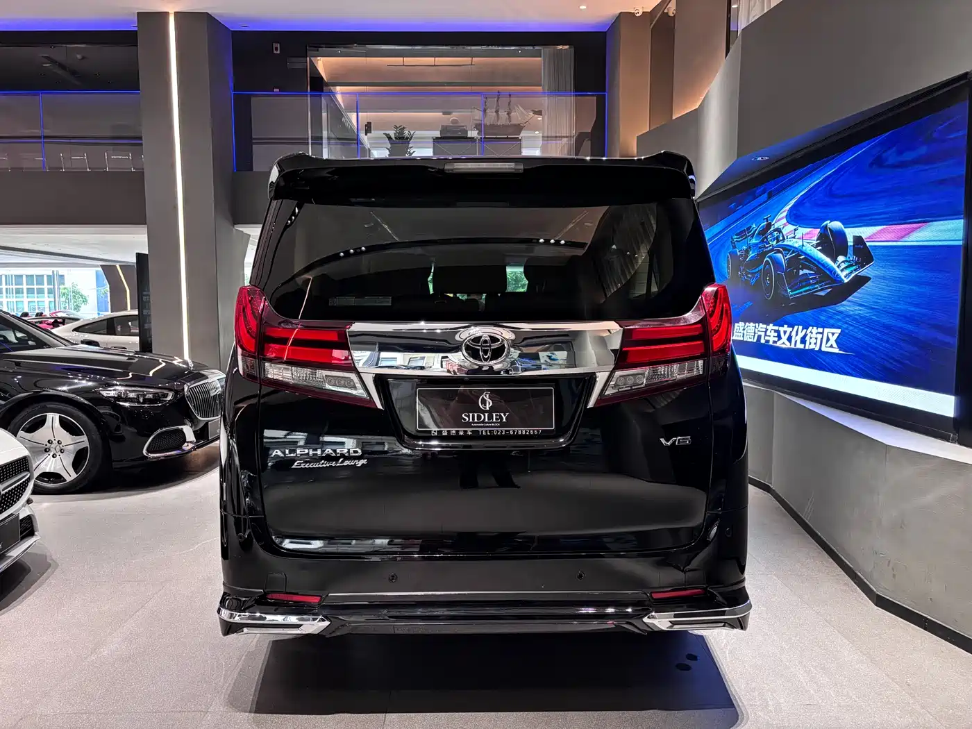 Toyota Alphard 2018 3.5L Premium фото 5
