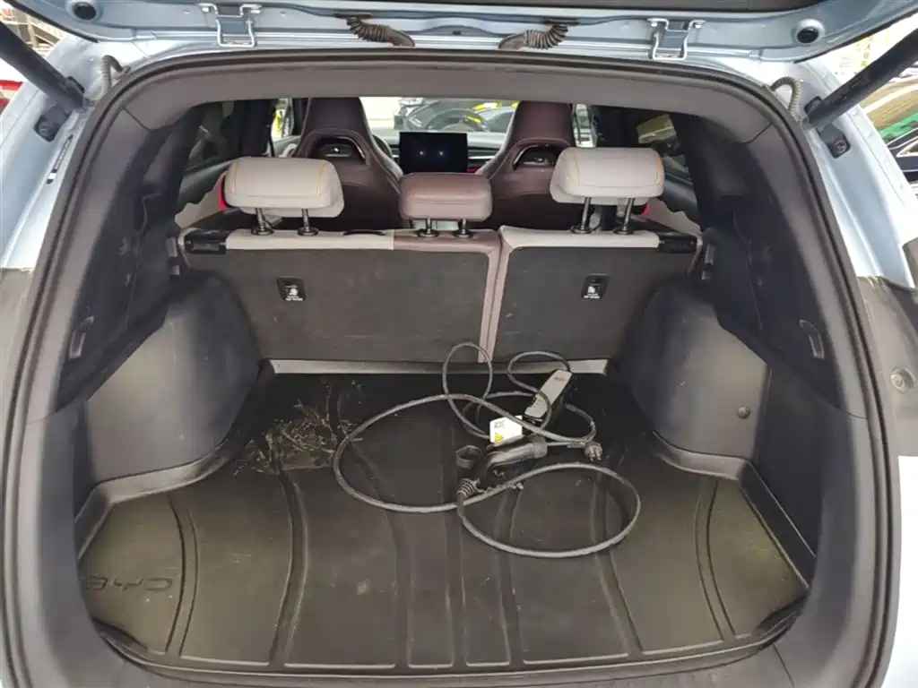 BYD Frigate 07 2023 DM-i 100KM Premium фото 19