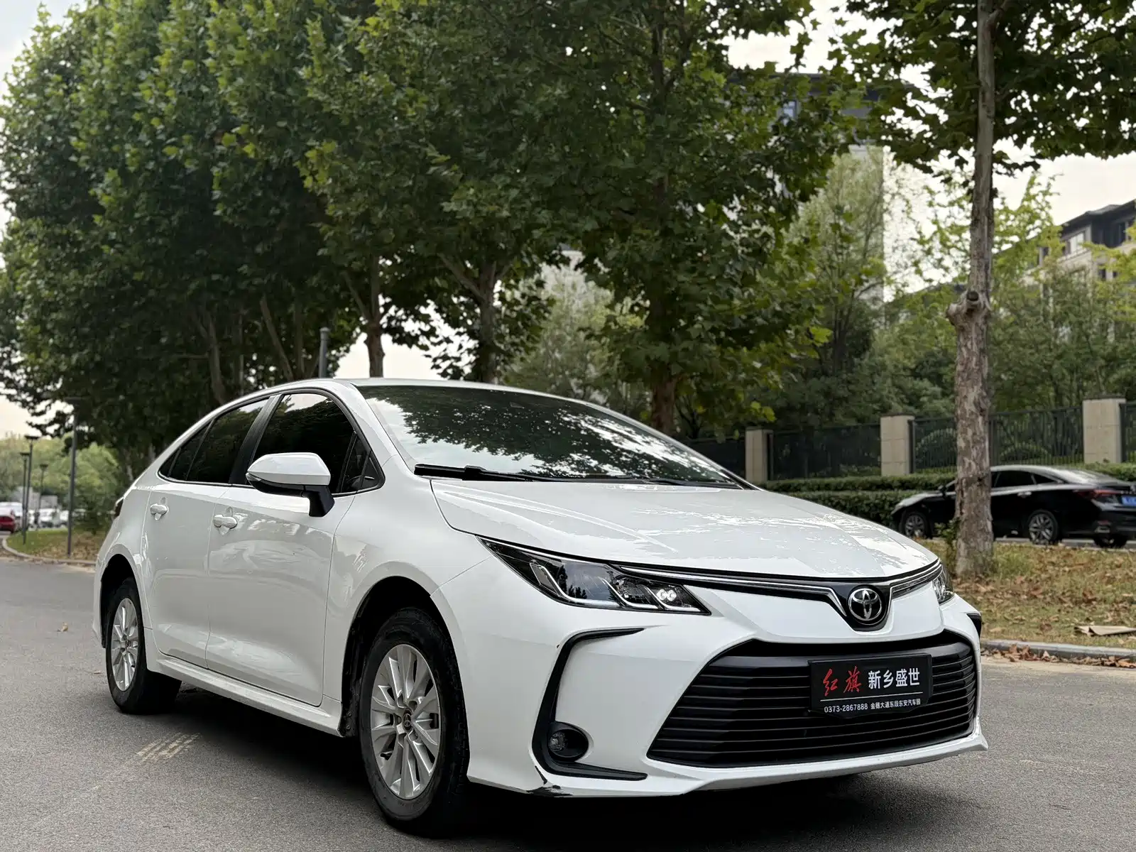 Фото 3 - Toyota Corolla