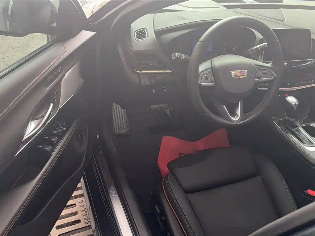 Cadillac CT4 2020 28T Elite фото 9