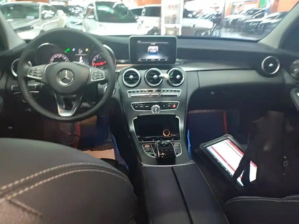 Mercedes-Benz C-Class 2017 Facelift C 200 L Sport Edition фото 10