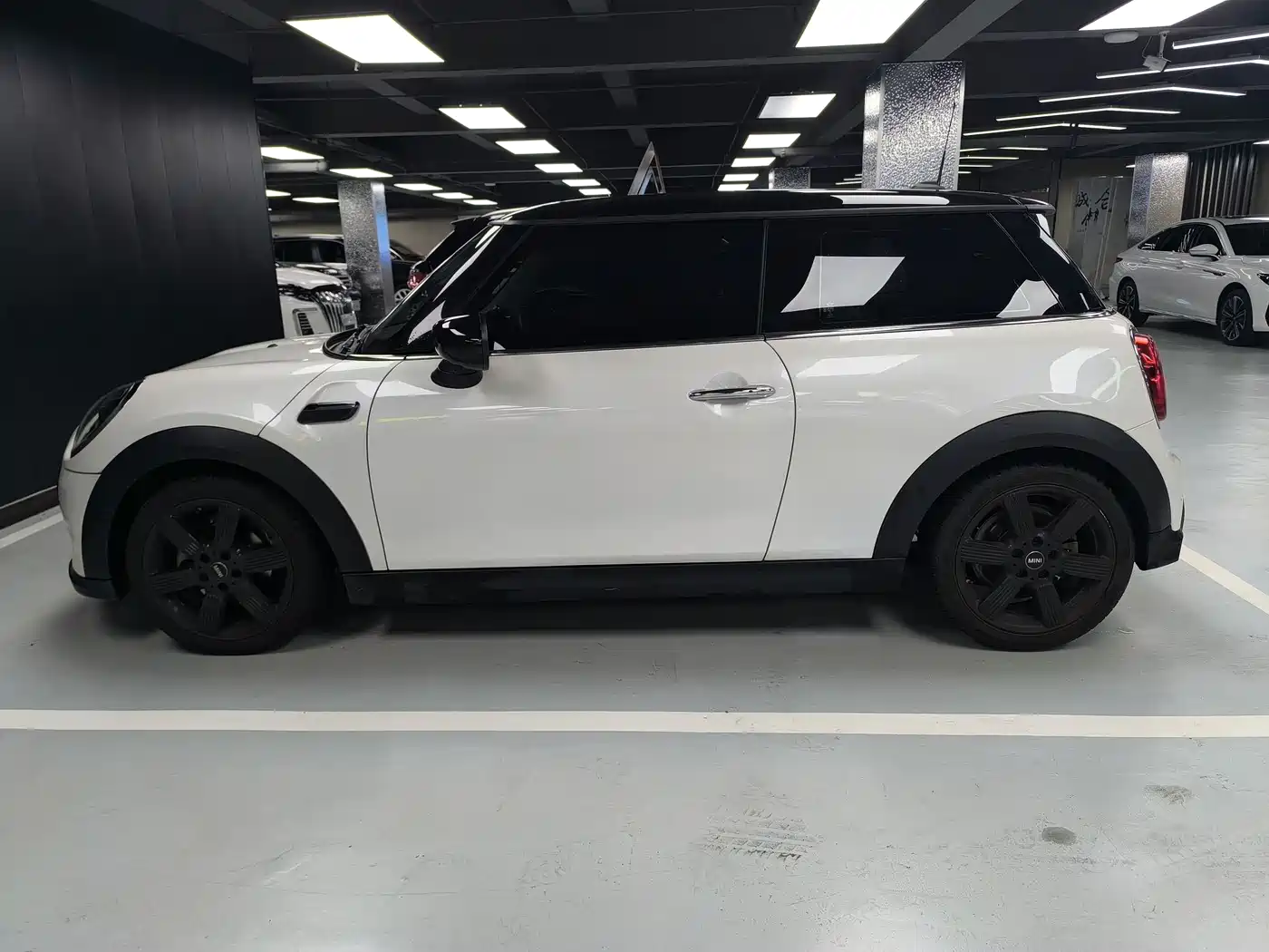MINI 2023 Facelift 1.5T COOPER Artist фото 20