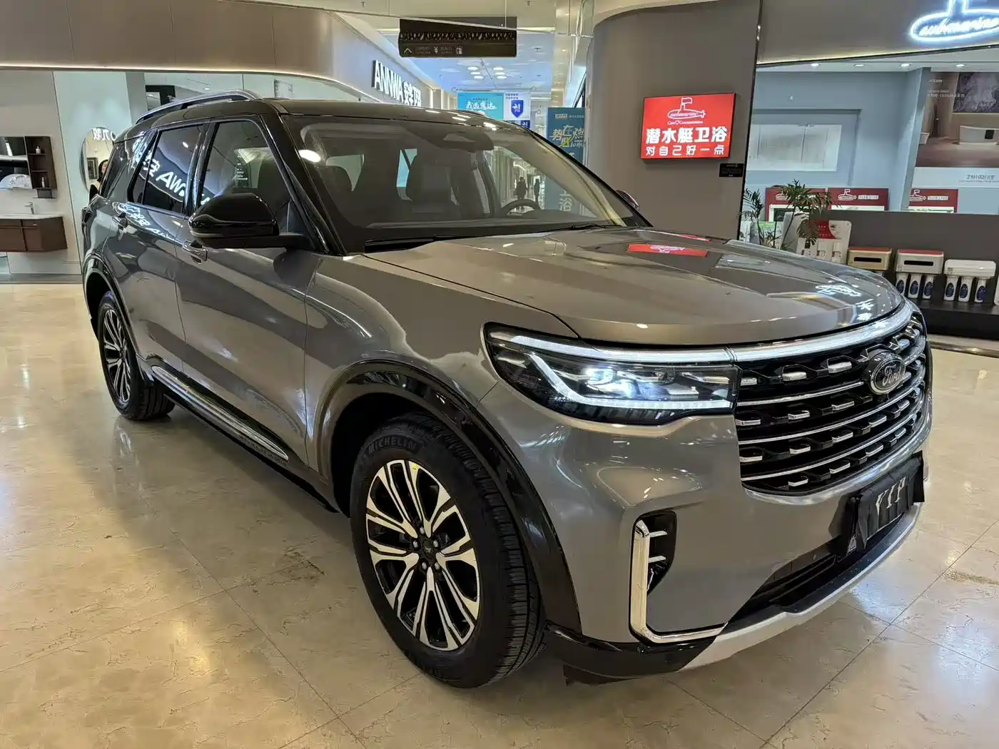 Ford Explorer 2024 2.3T EcoBoost AWD Titanium Edition 6-Seater фото 3