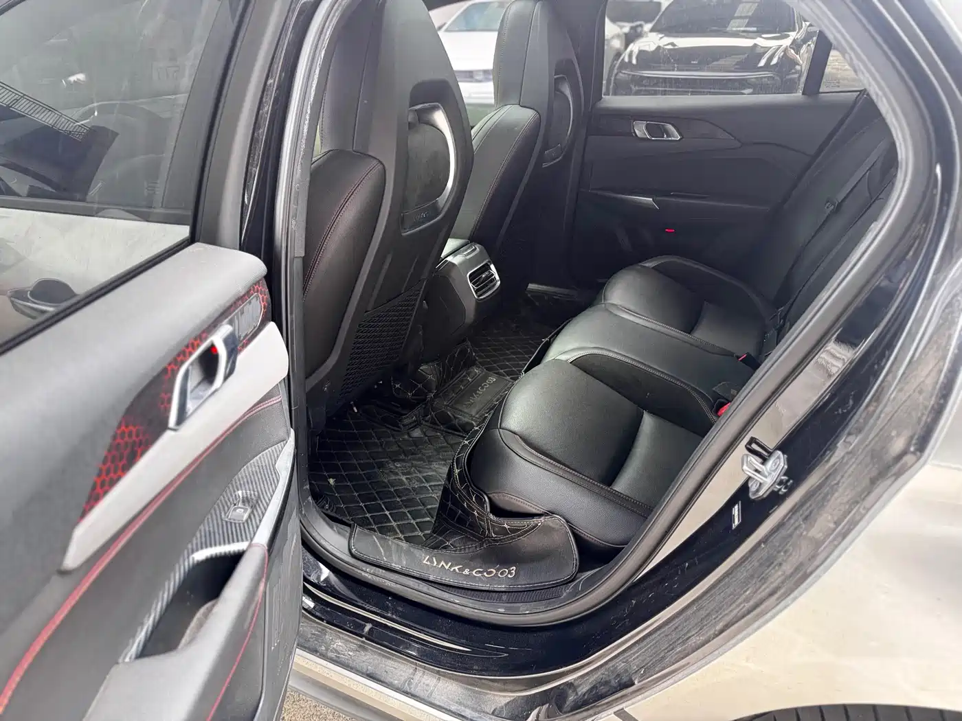 Lynk & Co 03 2020 2.0TD Auto Power Edition фото 9