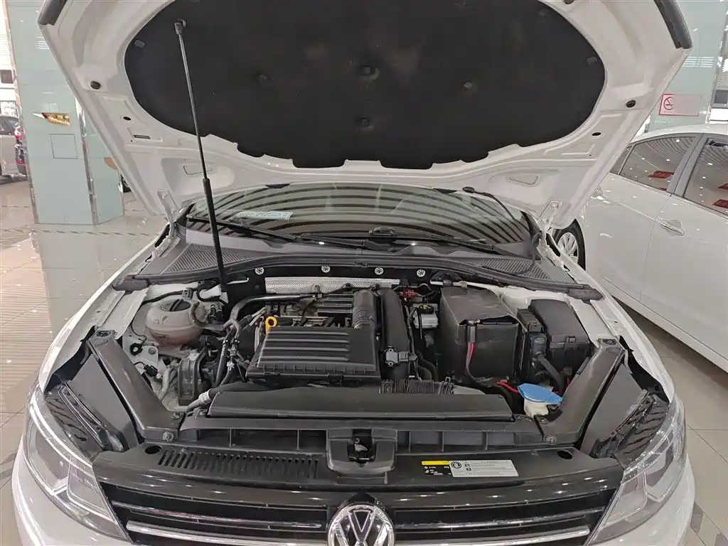 Volkswagen Lamando 2017 230TSI DSG Trend Edition фото 20