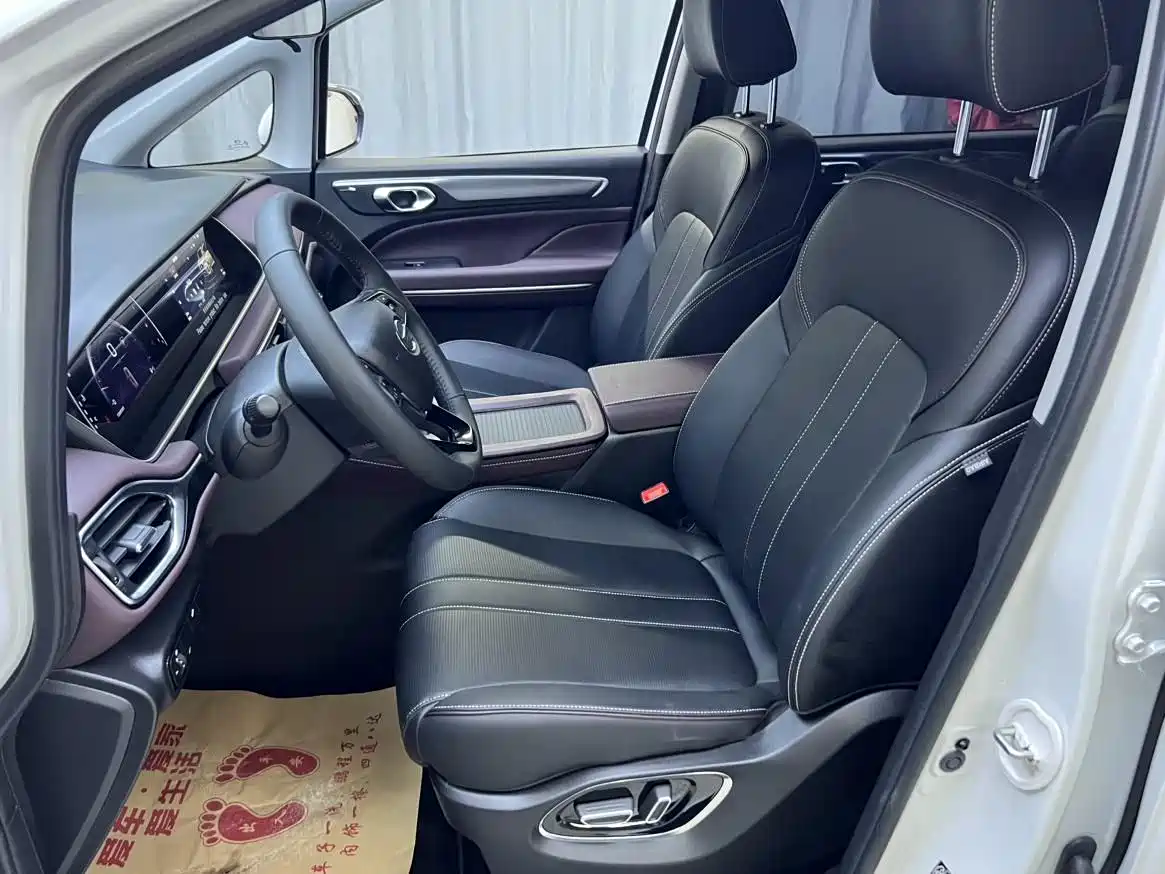 GAC Trumpchi Trumpchi M6 2023 PRO 270T DCT Luxury Edition фото 13