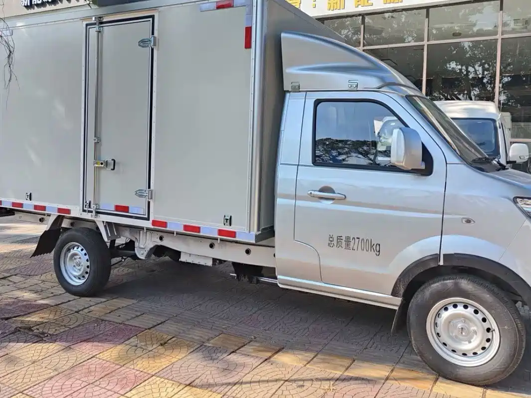 2025 Jinbei New Dolphin EV