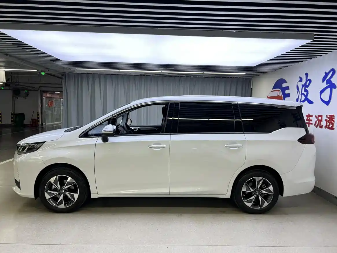 GAC Trumpchi Trumpchi M6 2023 PRO 270T DCT Luxury Edition фото 5
