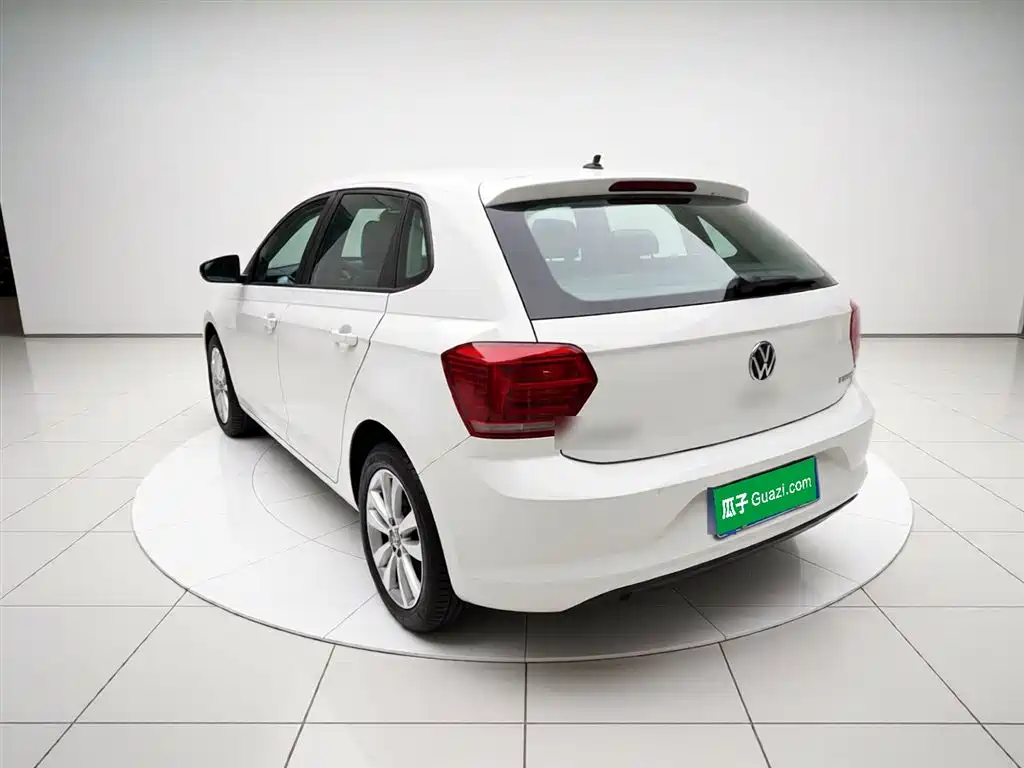 Volkswagen Polo 2023 Facelift Plus 1.5L Auto Joyful Living Edition фото 5