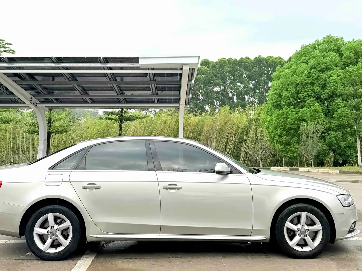 Audi A4L 2016 35 TFSI Automatic Standard фото 4