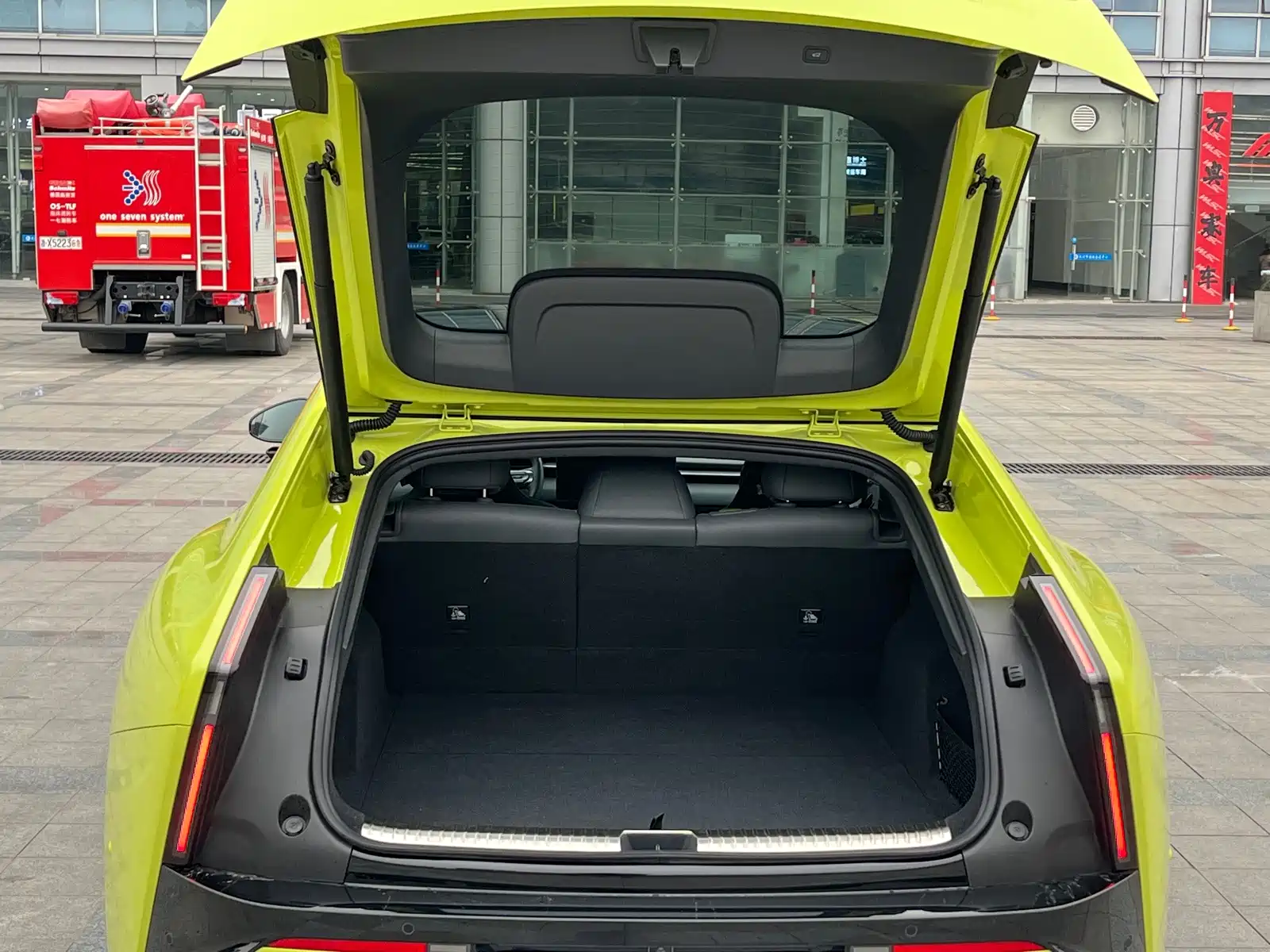 Фото 20 - XPeng P7