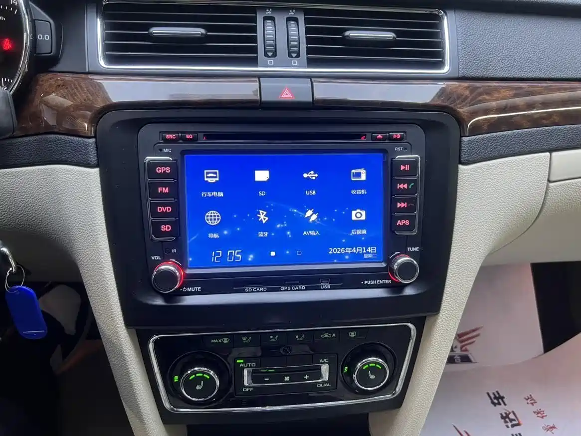 Škoda Superb 2014 2.0TSI Premium Edition фото 10