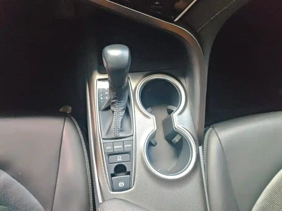 Toyota Camry 2023 2021 2.5S Feng Shang Edition