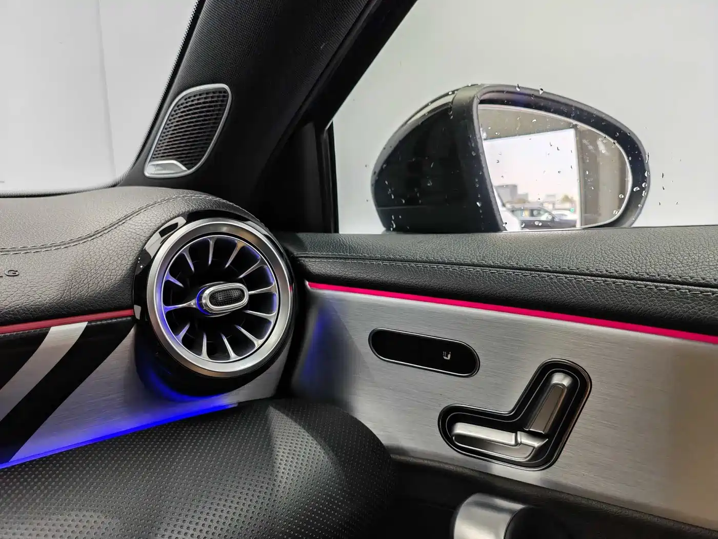 Mercedes-Benz A-Class AMG 2019 AMG A 35 L 4MATIC фото 17