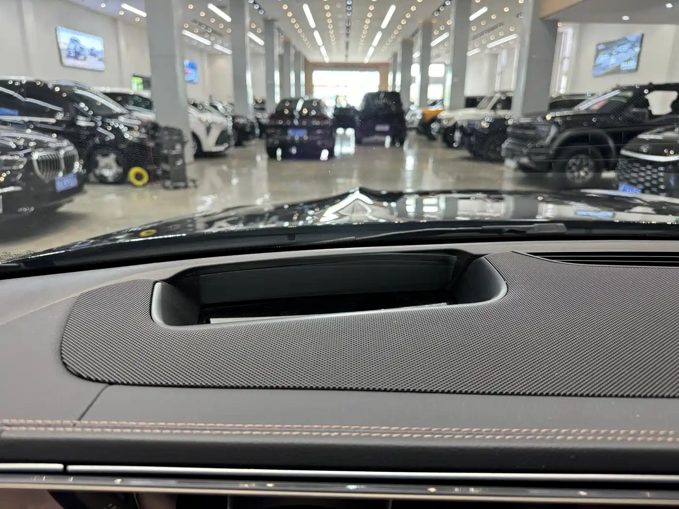 MERCEDES-BENZ GLS