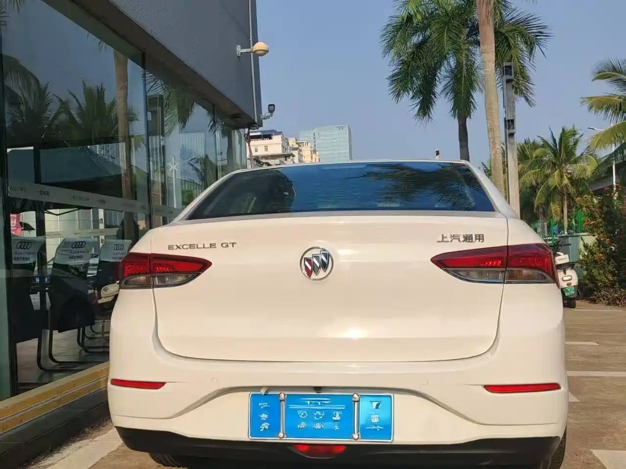 Buick Excelle 2021 Exemplar 1.5L Auto Progressive фото 4