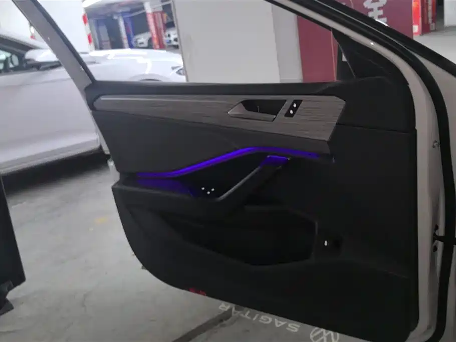 Volkswagen Sagitar 2025 Model Second Facelift 300TSI DSG Transcend Edition фото 7
