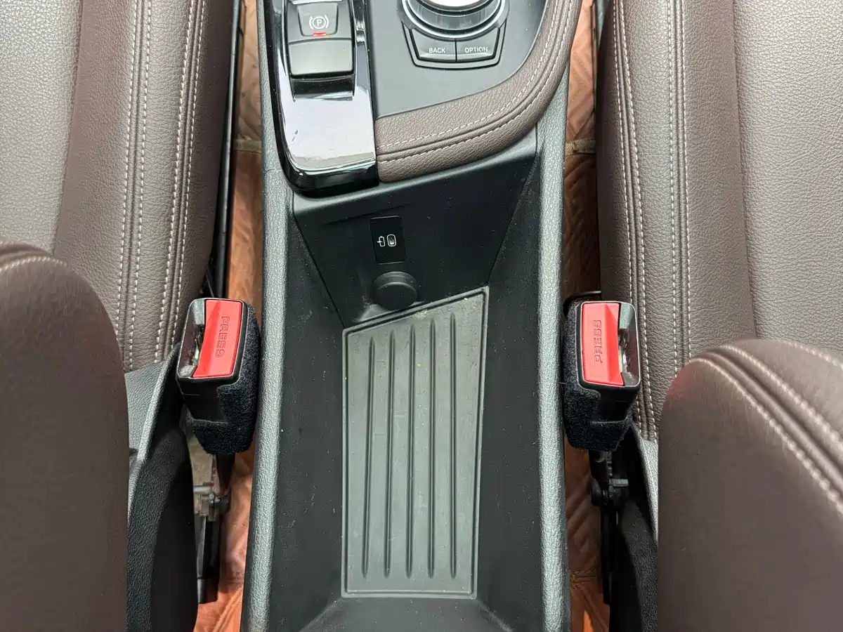 BMW X1 2020 sDrive20Li Premium Edition фото 18