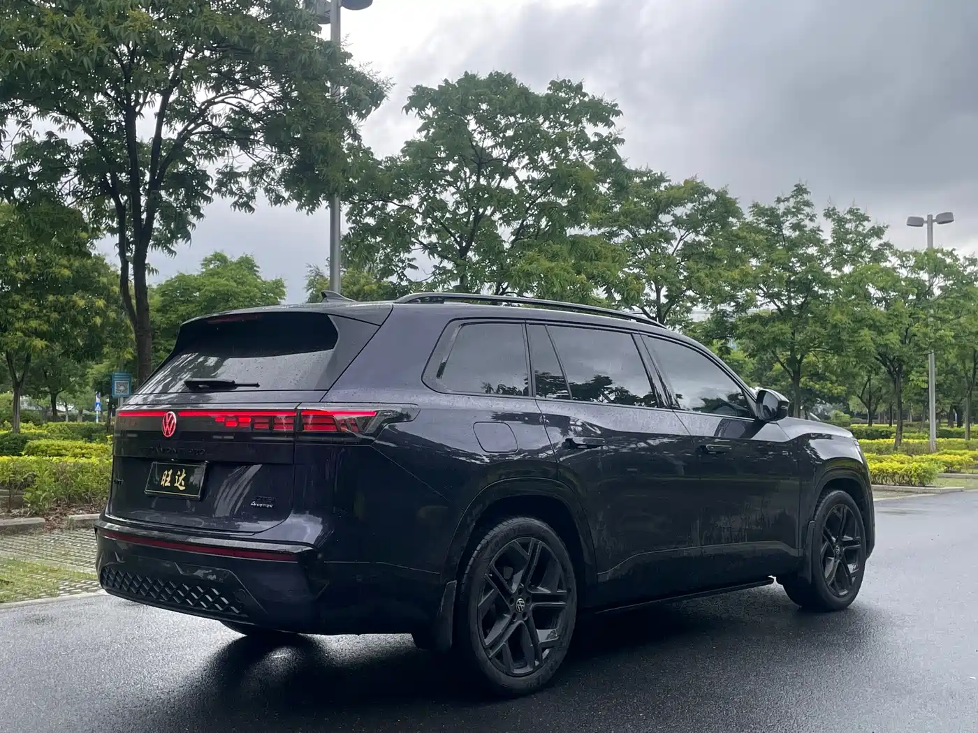 Volkswagen Teramont 2025 Teramont Pro 450TSI 4WD Summit Edition фото 7