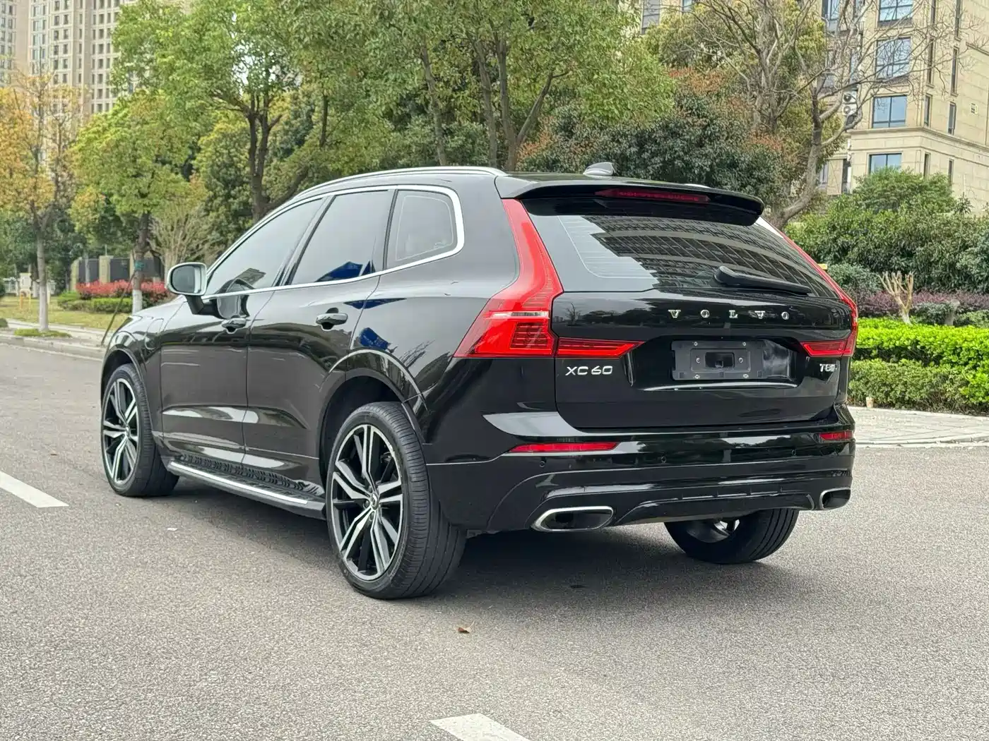 VOLVO XC60 PLUG IN HYBRID