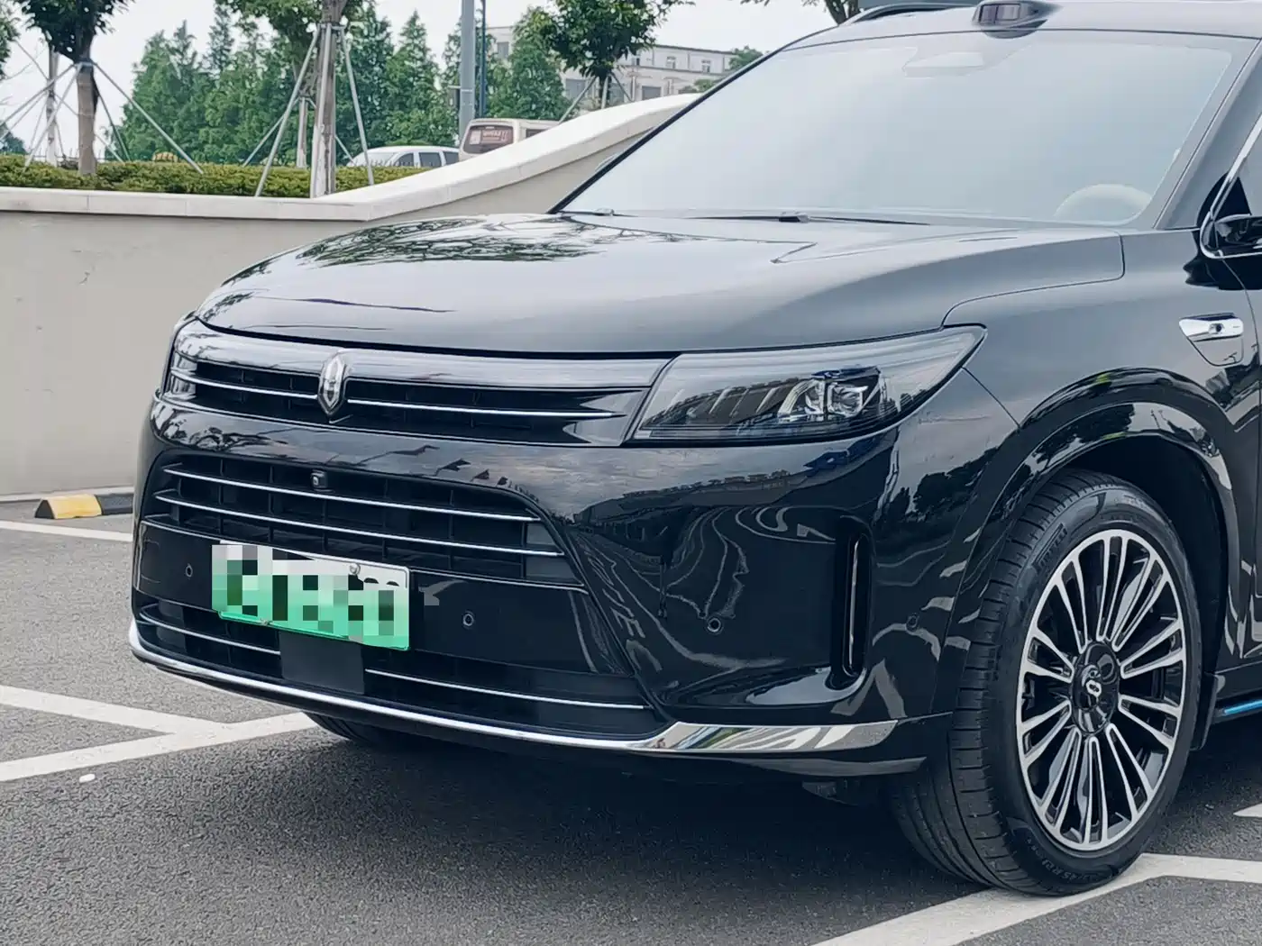 AITO Wenjie AITO M7 2024 1.5T Smart AWD Max Edition 5-Seater фото 4