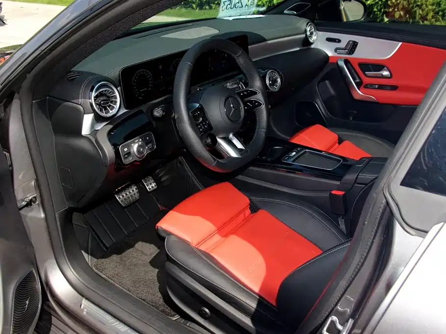 Mercedes-Benz CLA AMG 2025 AMG CLA 35 4MATIC фото 13